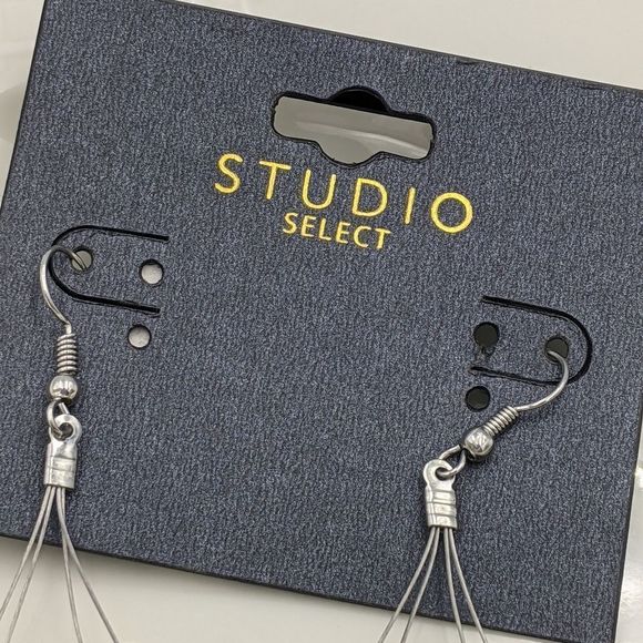 ✨3 for 25✨Studio Select Crystal Pearl Earring NWT - Picture 6 of 7